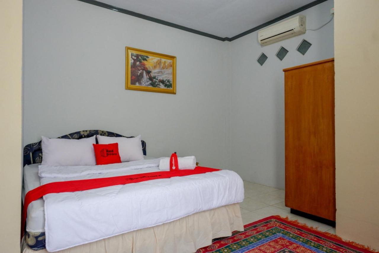 Reddoorz @ Hotel Aulia Majene Ngoại thất bức ảnh