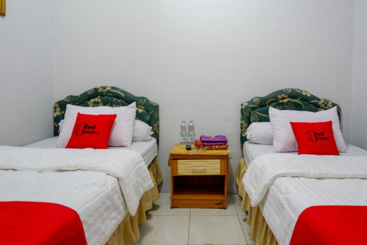 Reddoorz @ Hotel Aulia Majene Ngoại thất bức ảnh